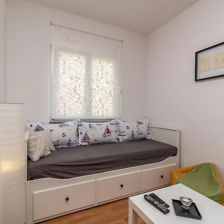 Apartmán Superior-apartment Mit Einem Schlafzimmer In Strandnaehe By Interhome *