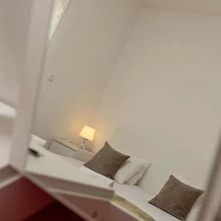 Superior-apartment Mit Einem Schlafzimmer In Strandnaehe By Interhome